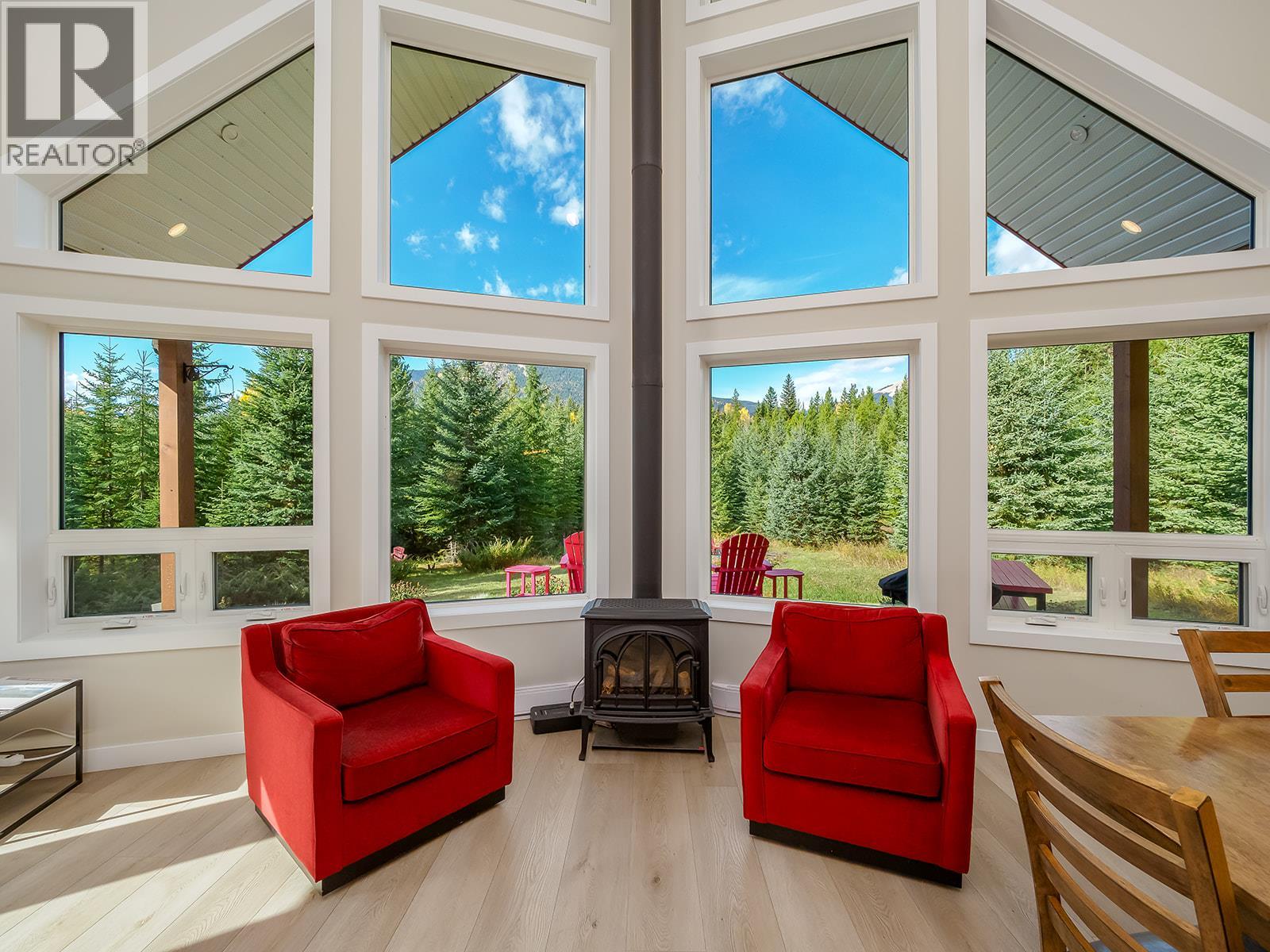 2423 Goat Mountain View Road Property Photo 6