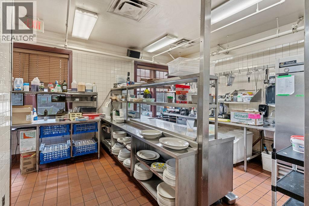 500 Lorne Street Property Photo 27