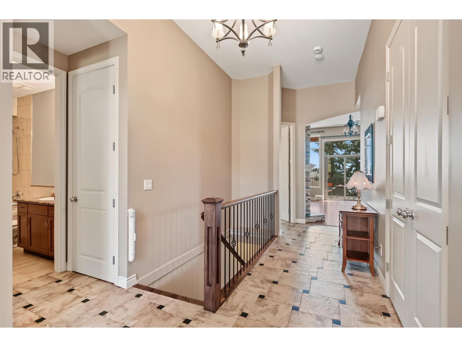 2405 Cobblestone Road Property Photo 6