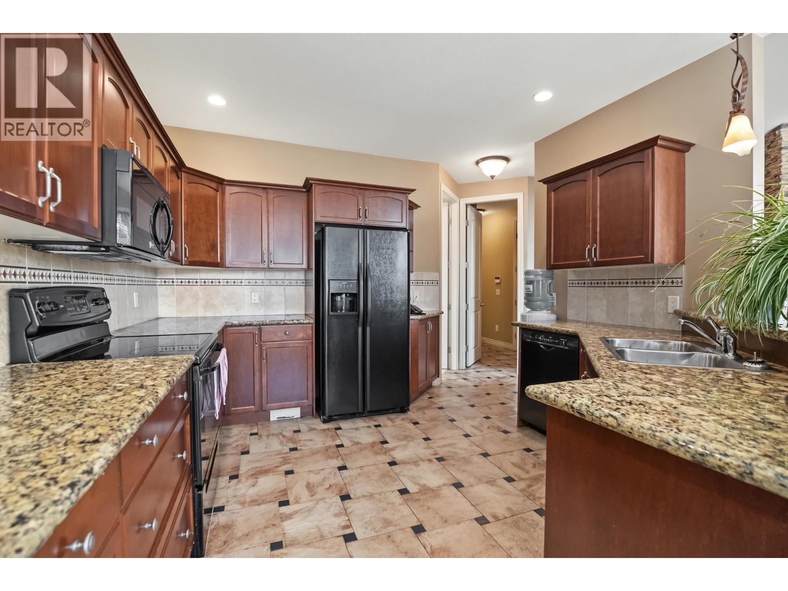 2405 Cobblestone Road Property Photo 19
