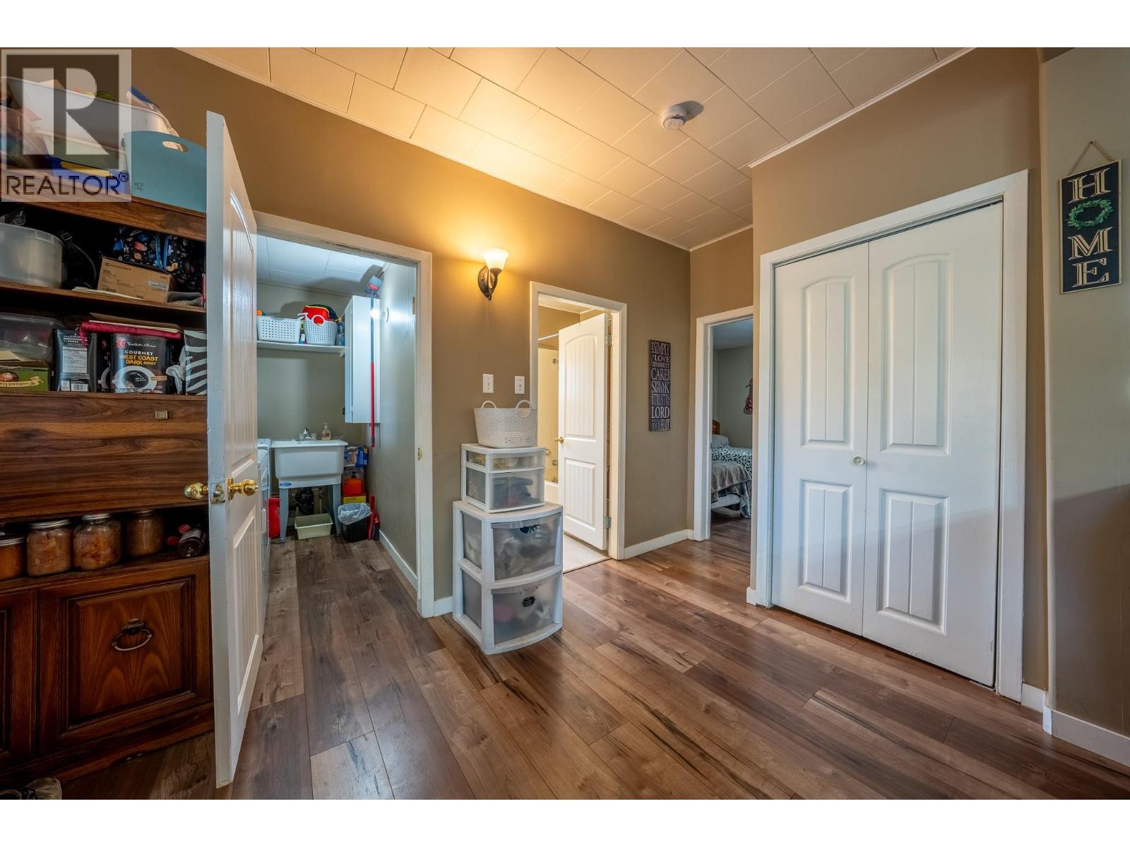 3190 Hall Frontage Road Property Photo 16