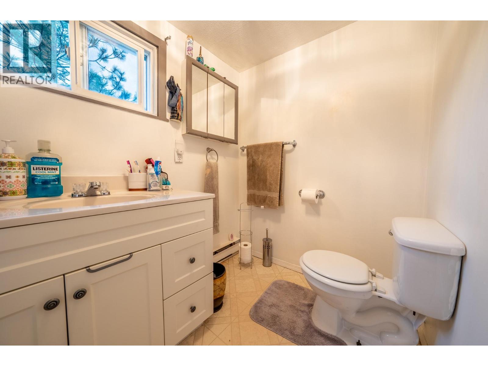 3190 Hall Frontage Road Property Photo 45