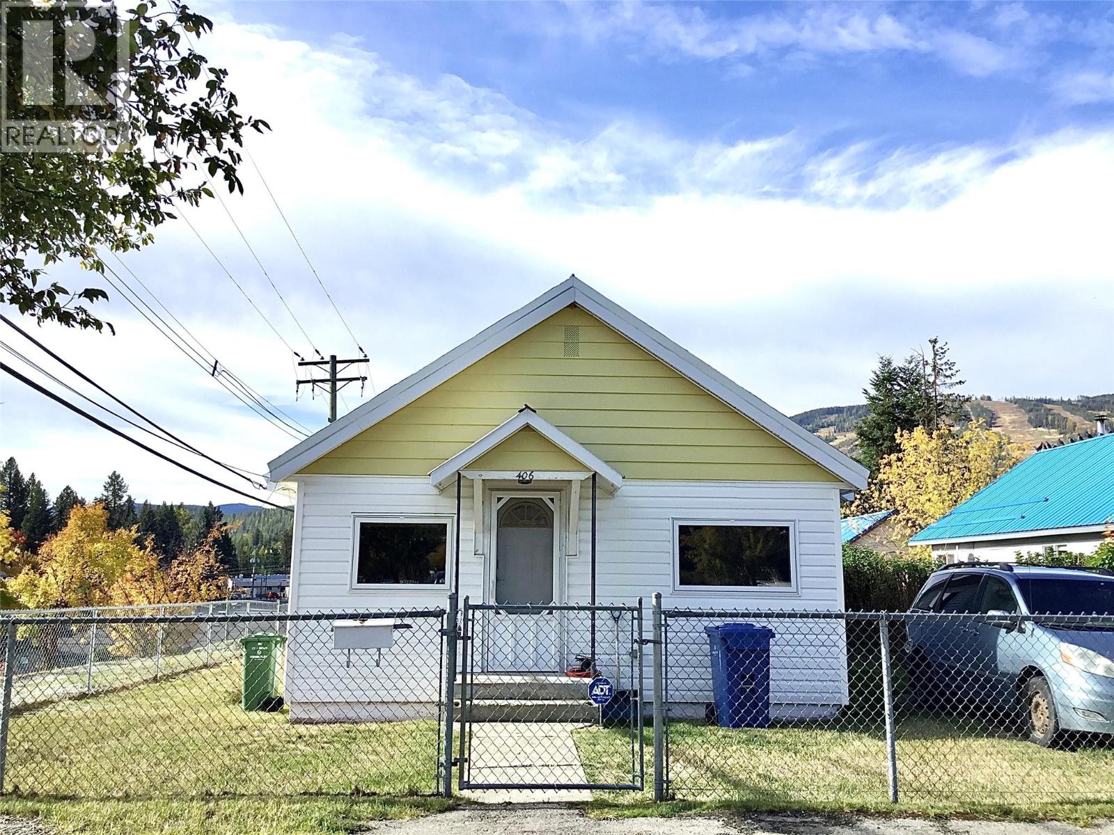 406 5th Avenue Property Photo 3