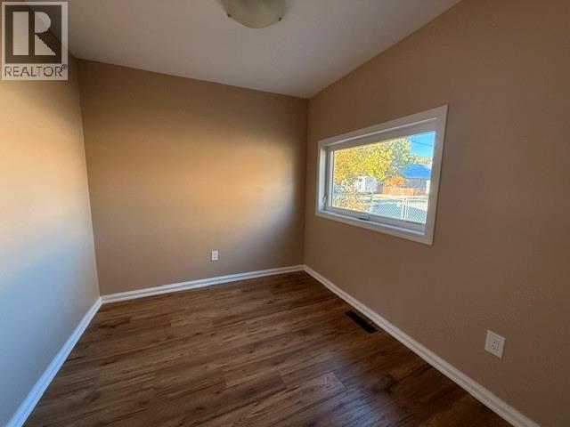 406 5th Avenue Property Photo 8
