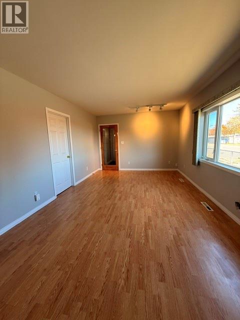 406 5th Avenue Property Photo 12