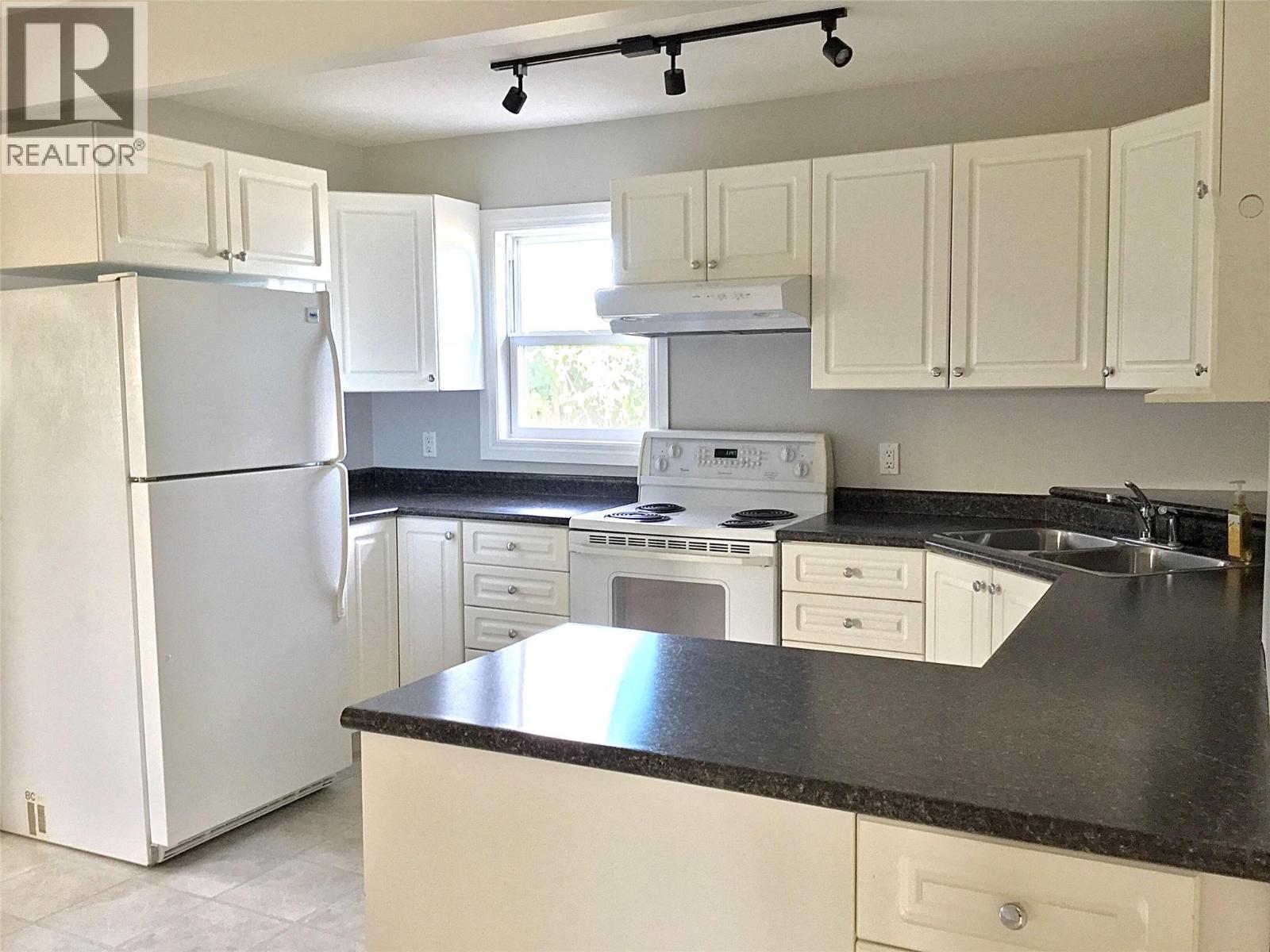 406 5th Avenue Property Photo 14