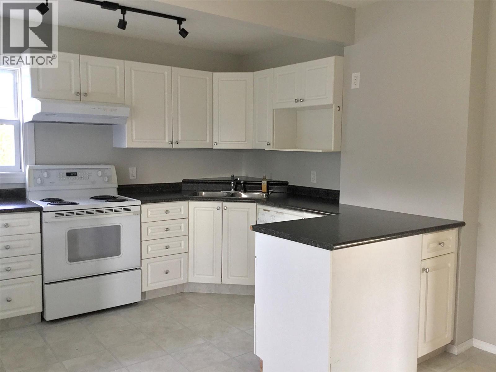 406 5th Avenue Property Photo 15