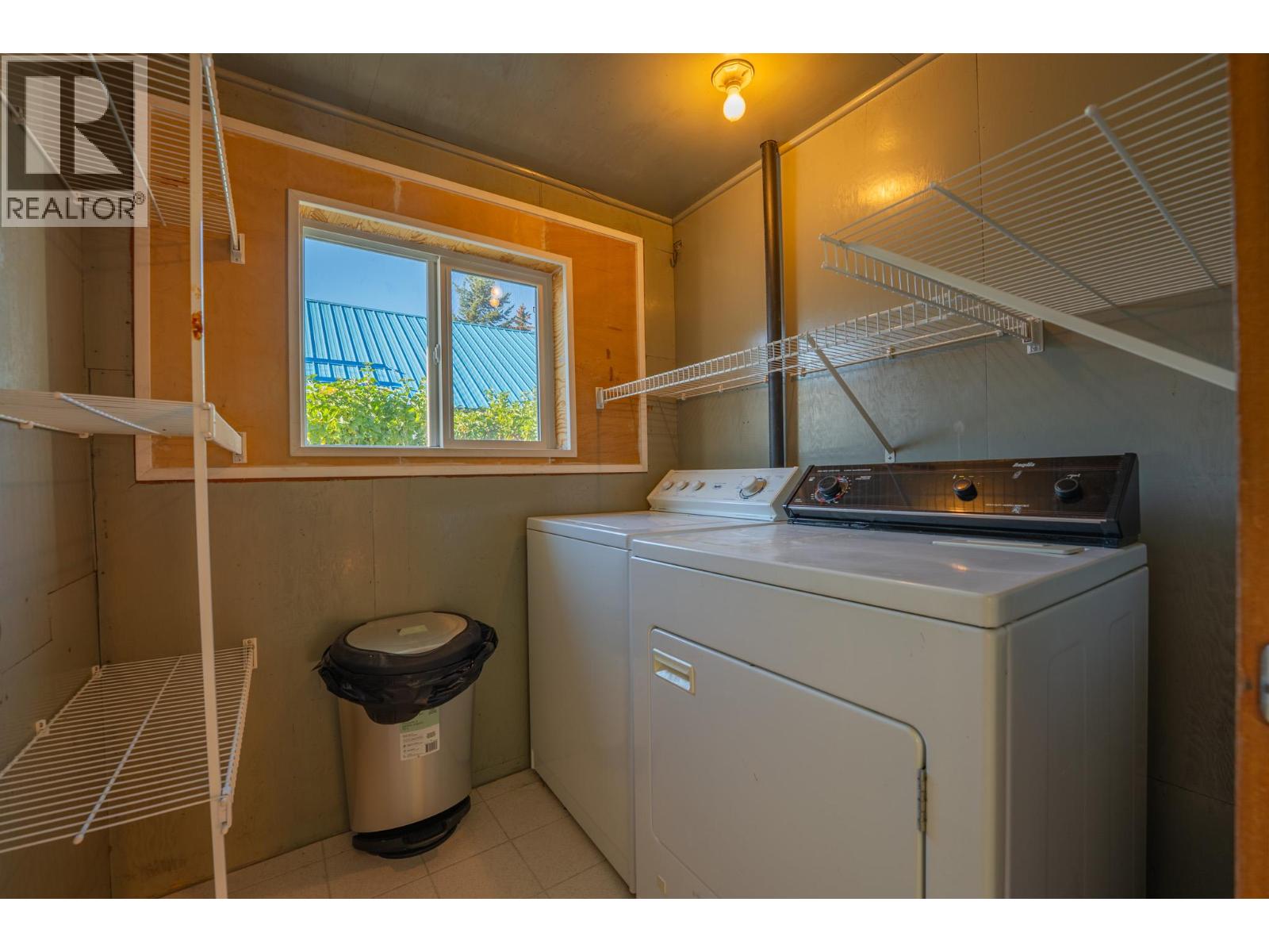406 5th Avenue Property Photo 22