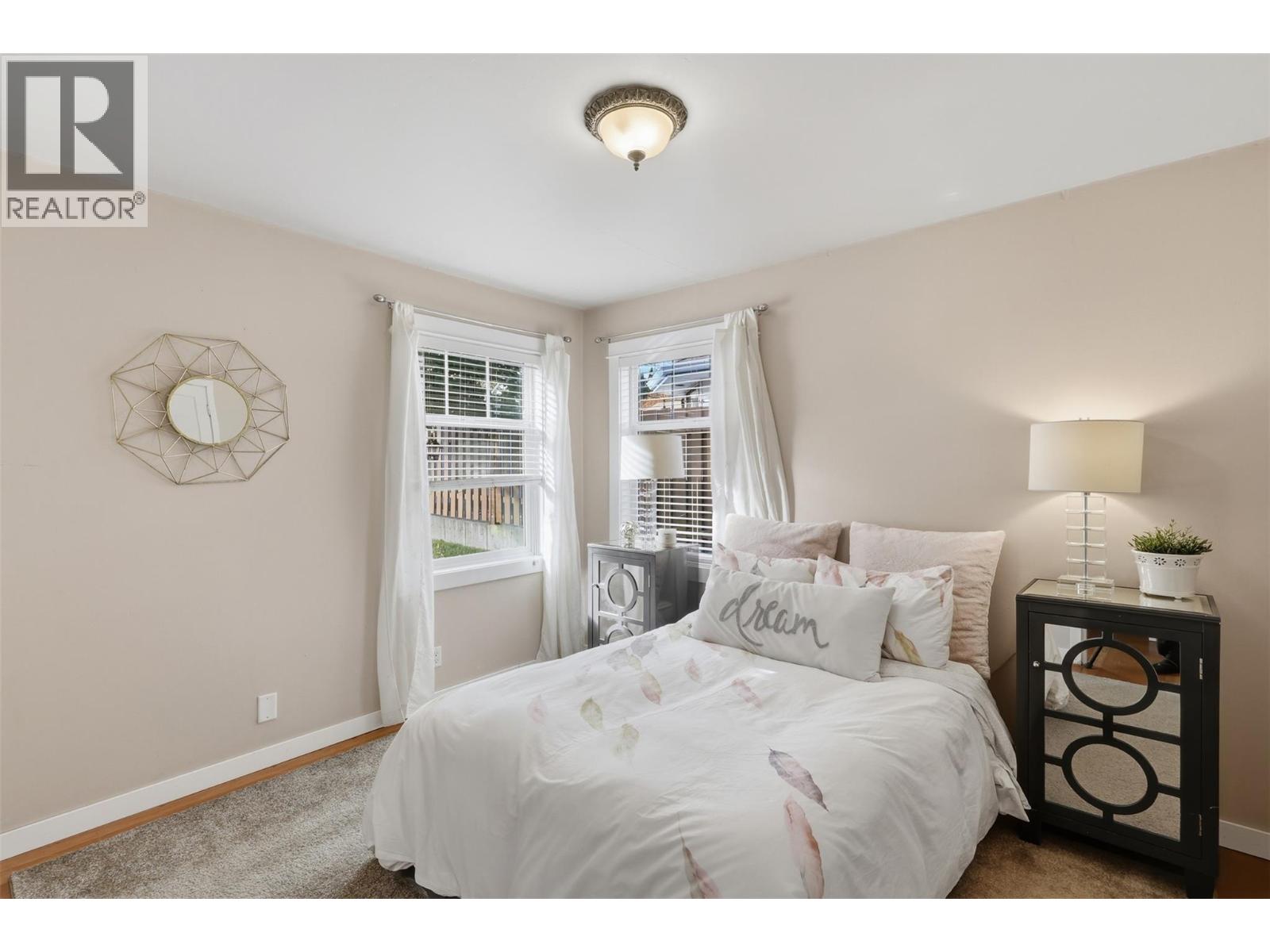 1233 Pine Street Property Photo 15
