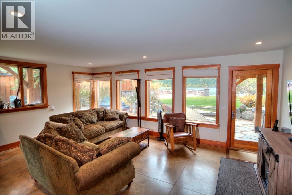 4662 Crescent Road Property Photo 28
