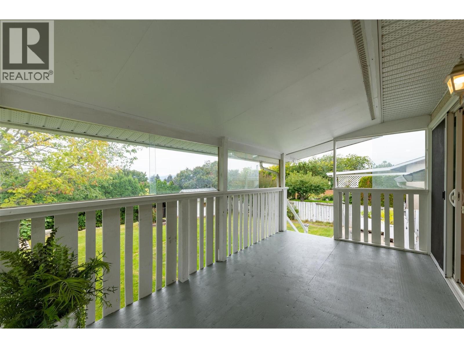 430 Perth Road Property Photo 15