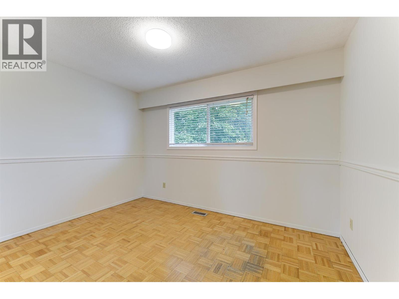 430 Perth Road Property Photo 18