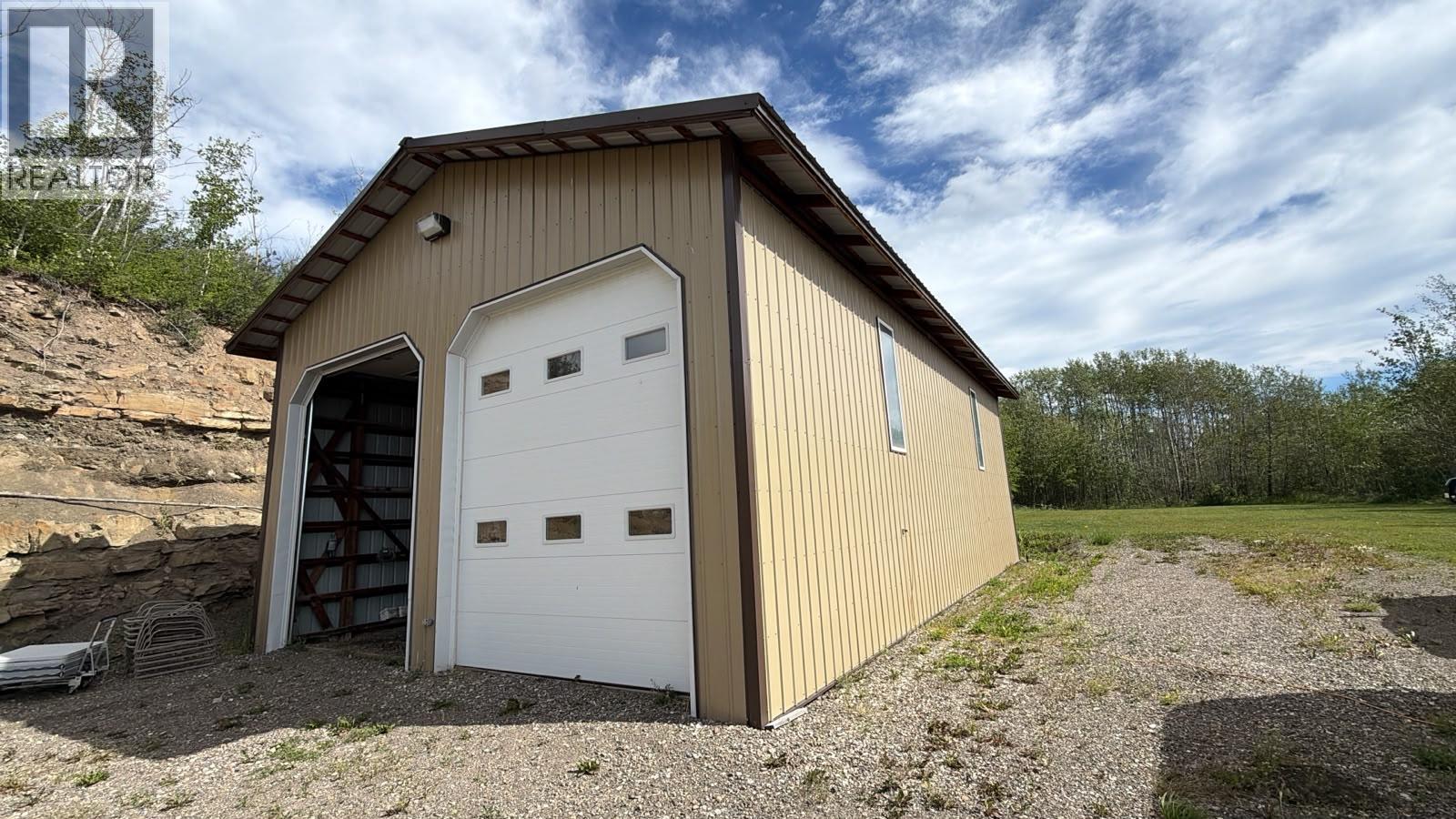 4083 Jackfish Lake Road Property Photo 6