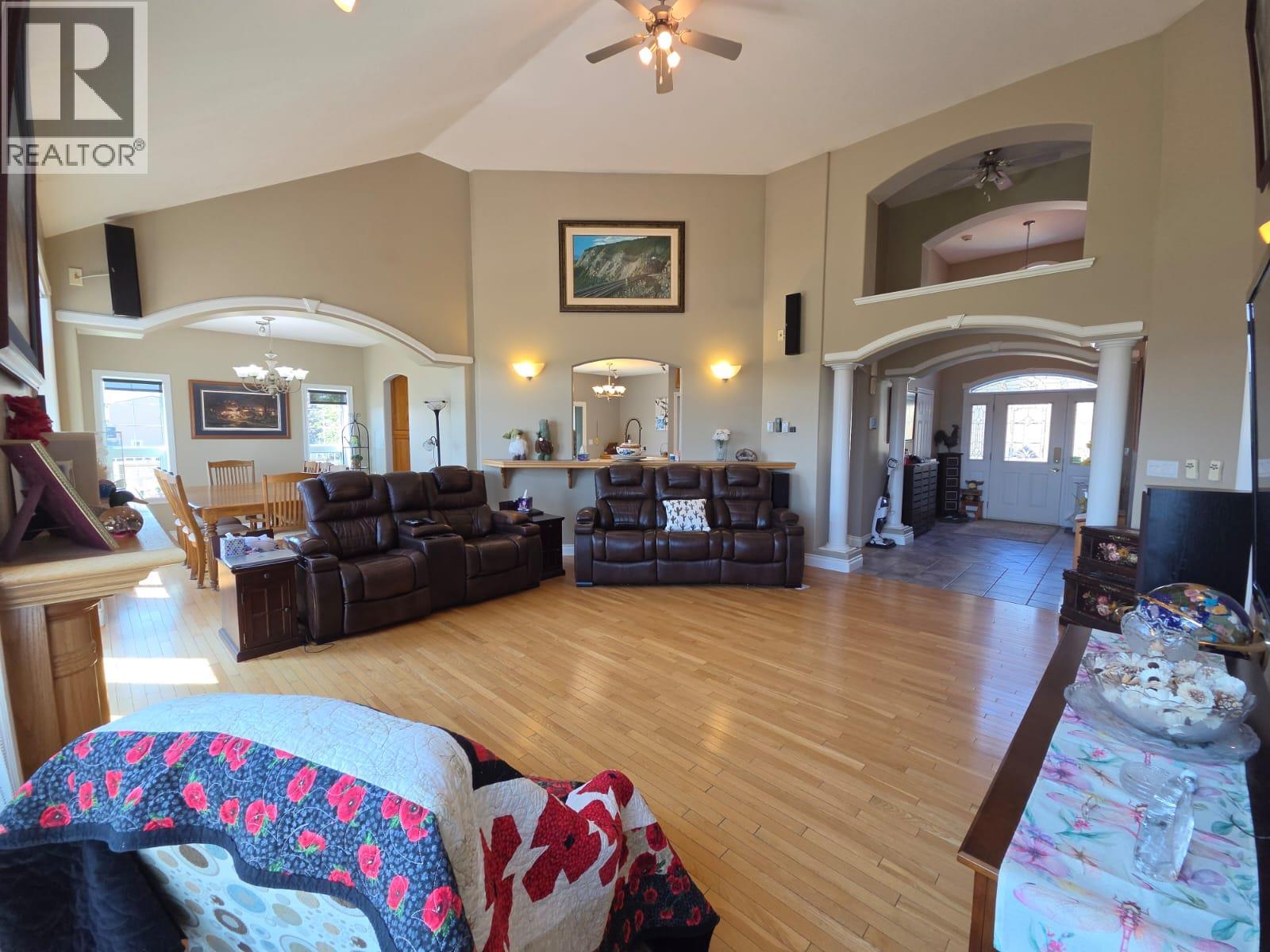 4083 Jackfish Lake Road Property Photo 12