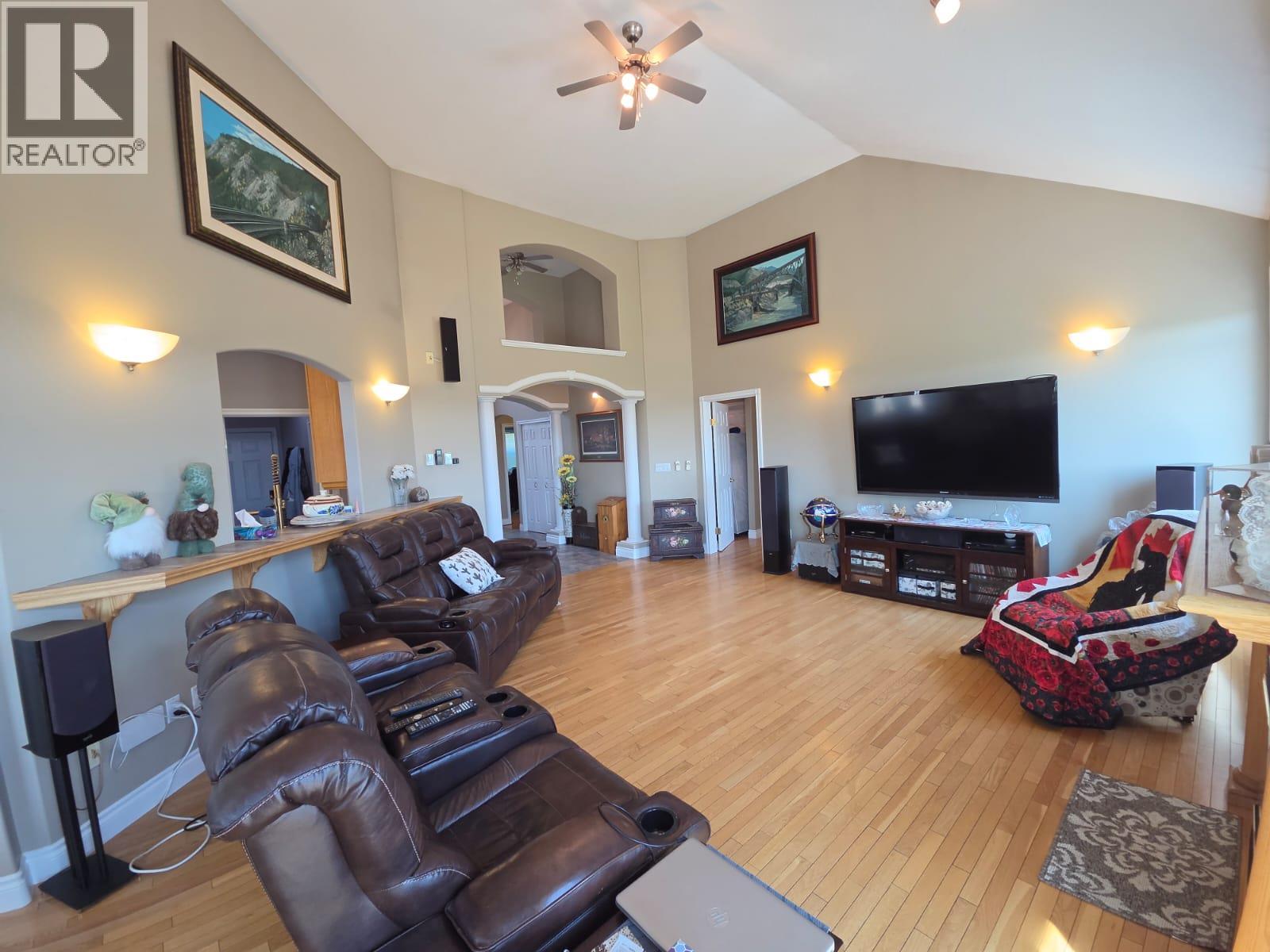 4083 Jackfish Lake Road Property Photo 15