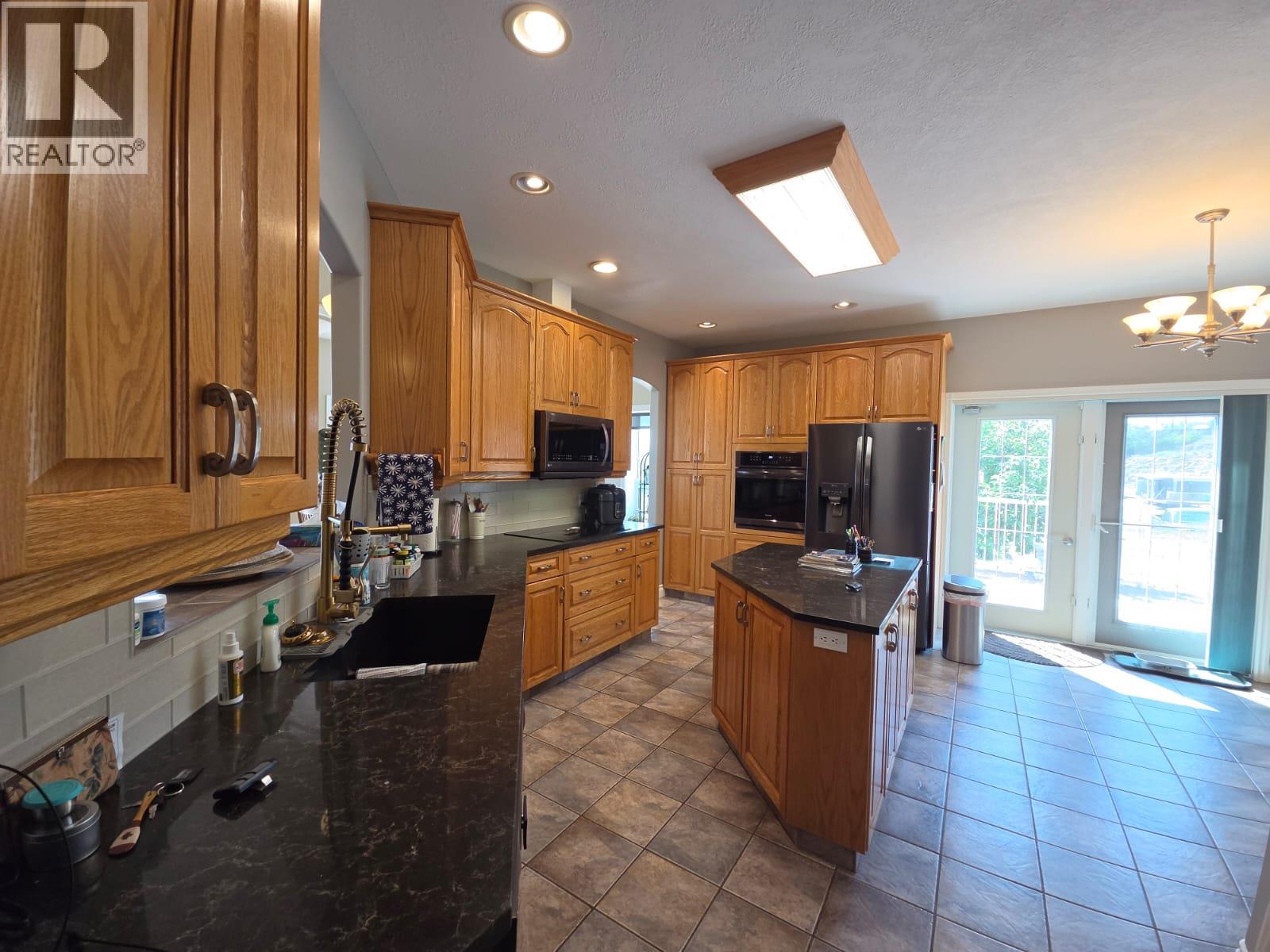 4083 Jackfish Lake Road Property Photo 23