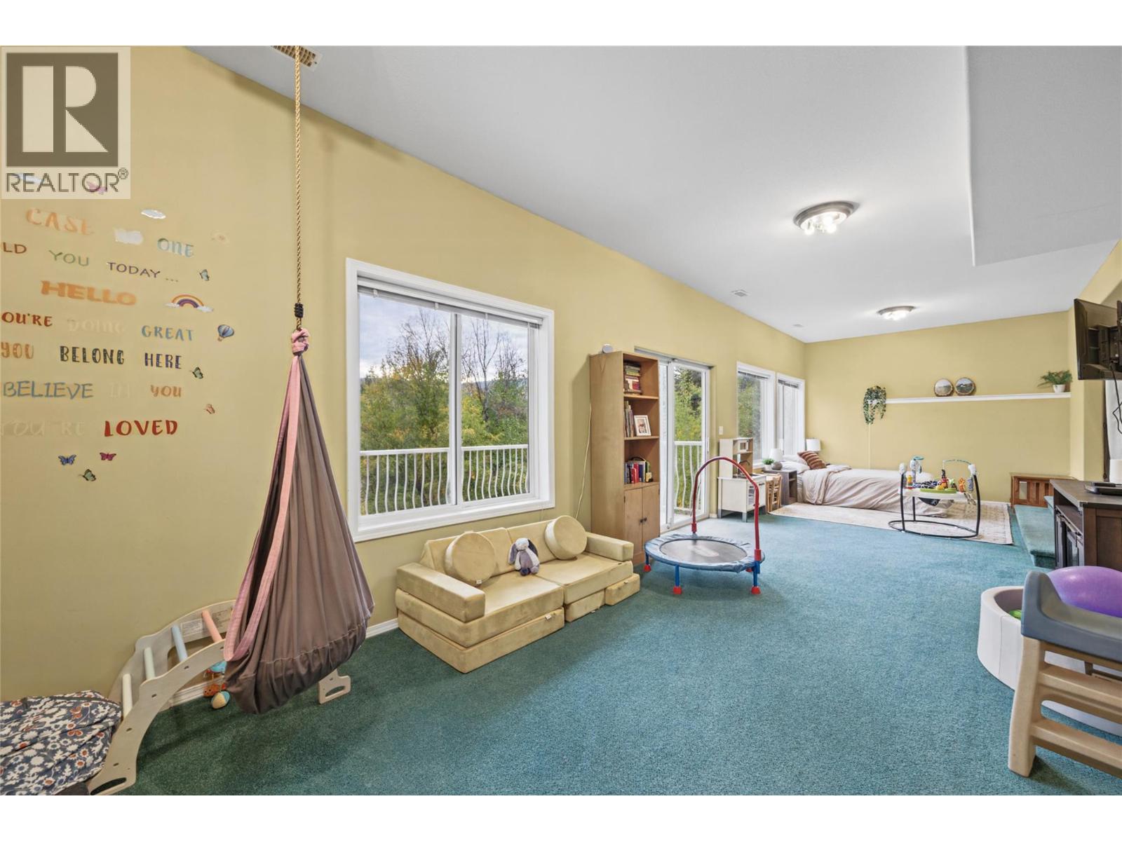 251 17 Street Se Property Photo 44