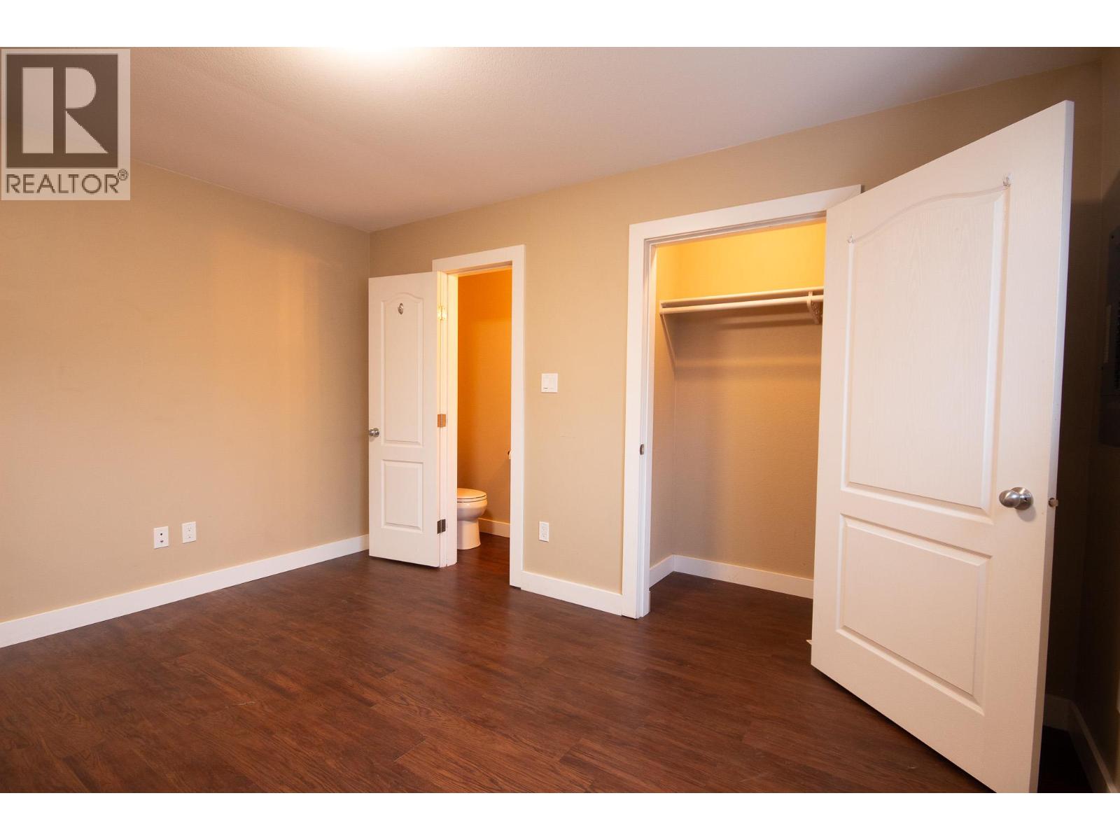 1536 96 Avenue Property Photo 8