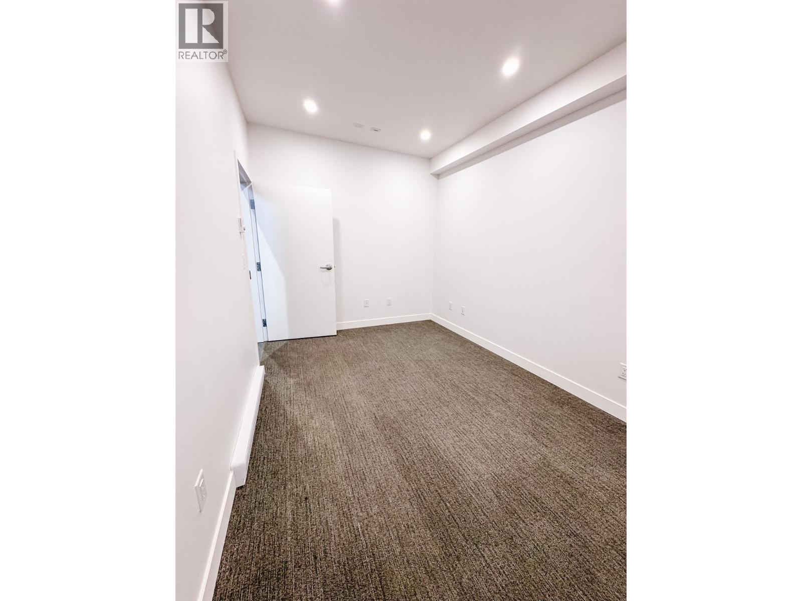 310 Hiram Walker Court Unit# 106 Property Photo 8