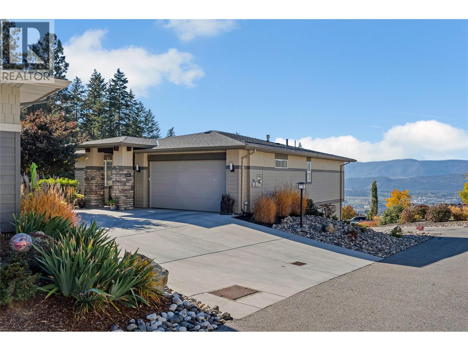 2345 Spring Lane Property Photo 1