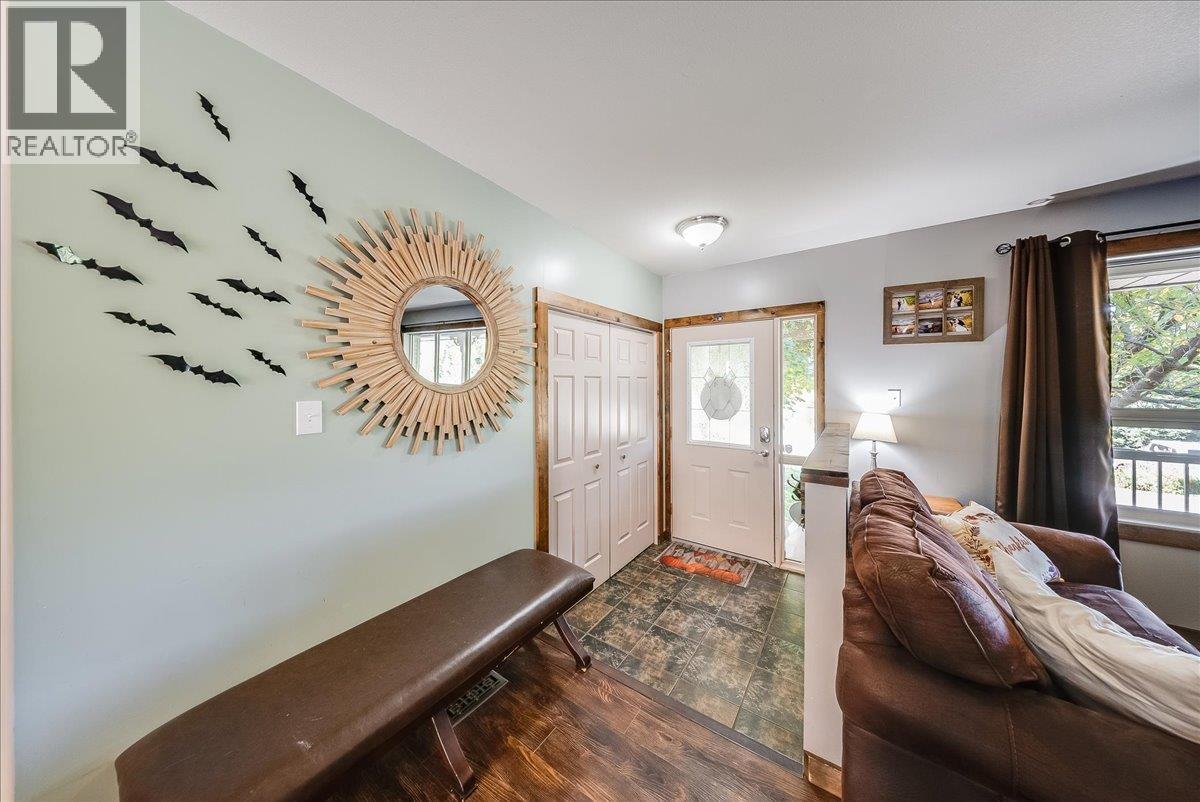 2045 Raspberry Road Property Photo 8