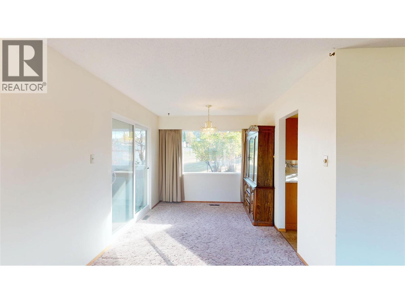 614 28th Avenue S Property Photo 18