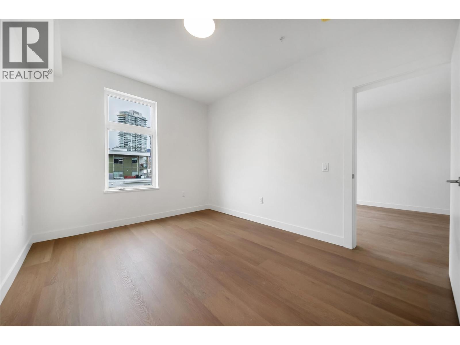 647 Clement Avenue Unit# 512 Property Photo 18