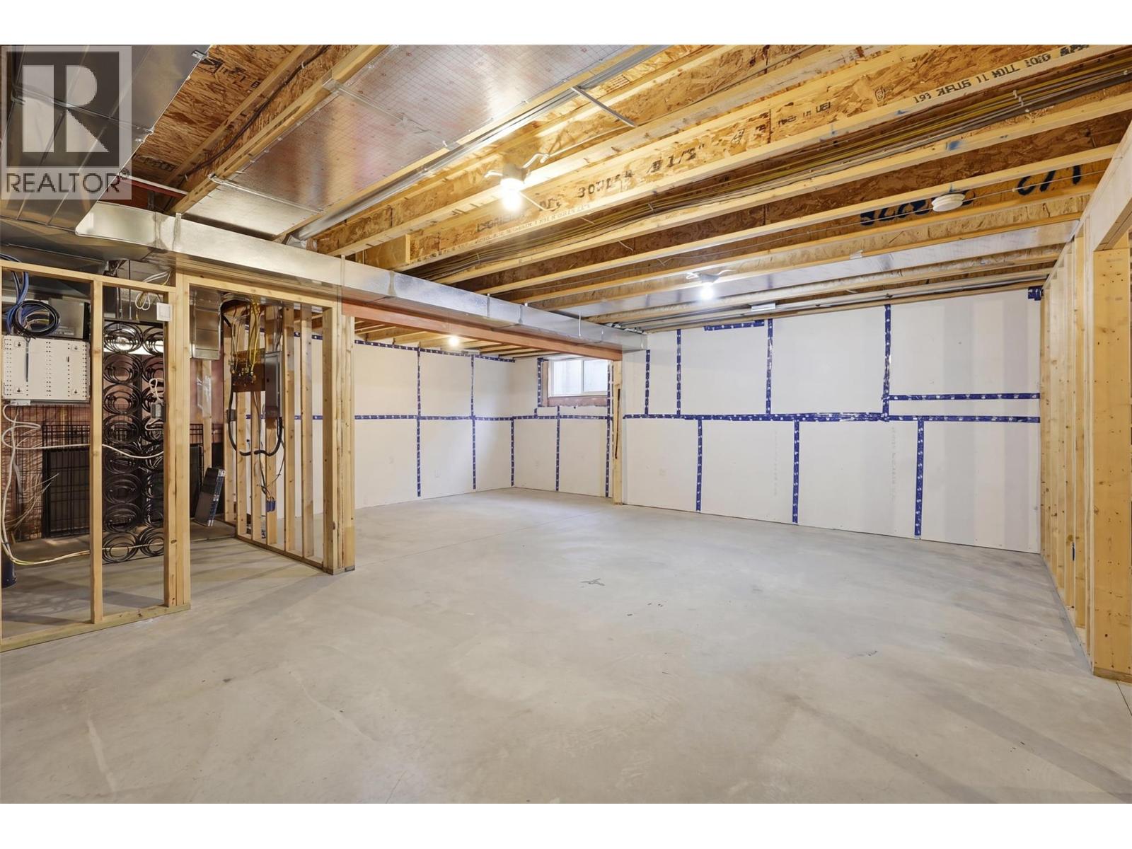 641 Shuswap Road E Unit# 327 Property Photo 34