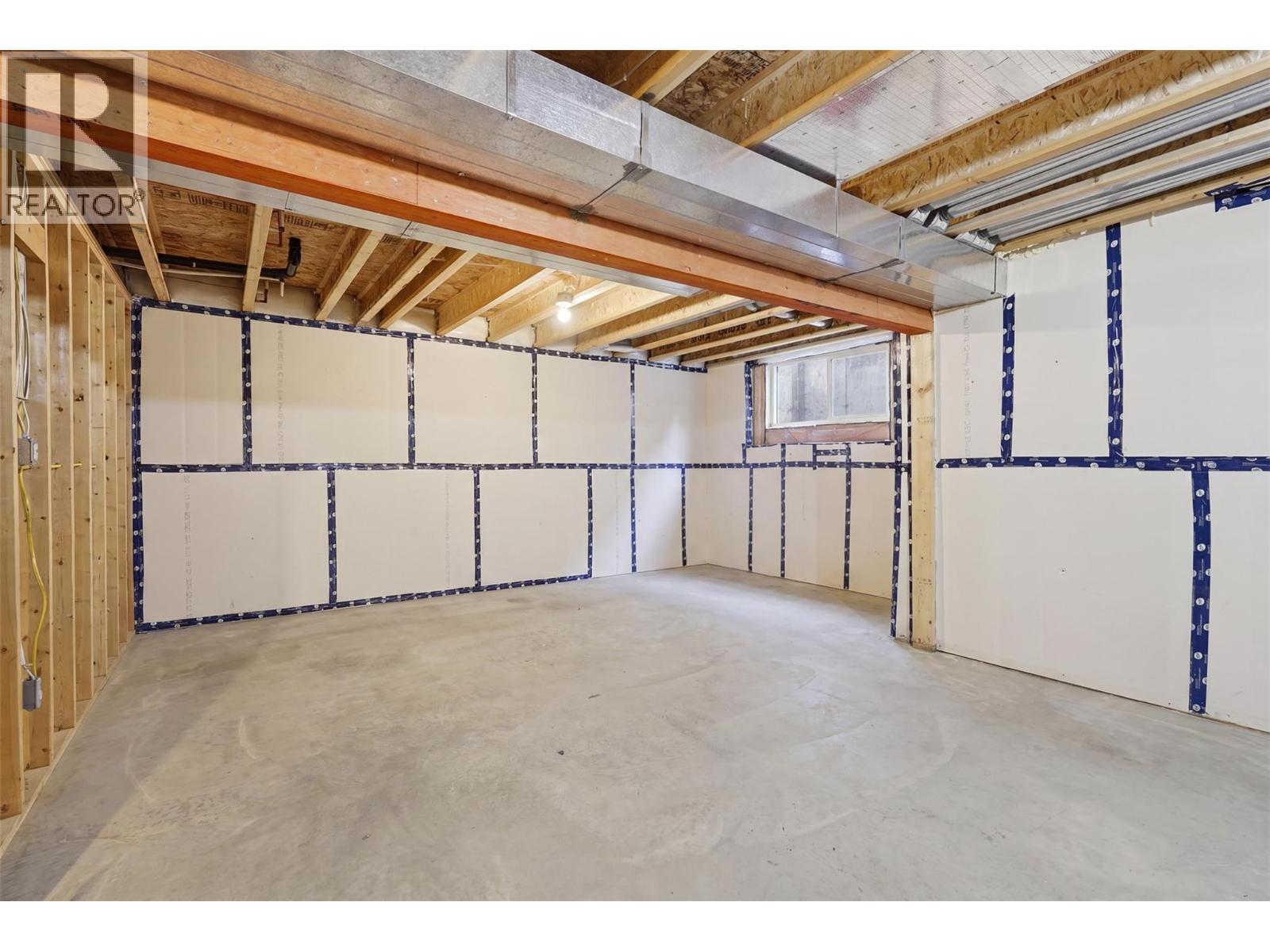 641 Shuswap Road E Unit# 327 Property Photo 35