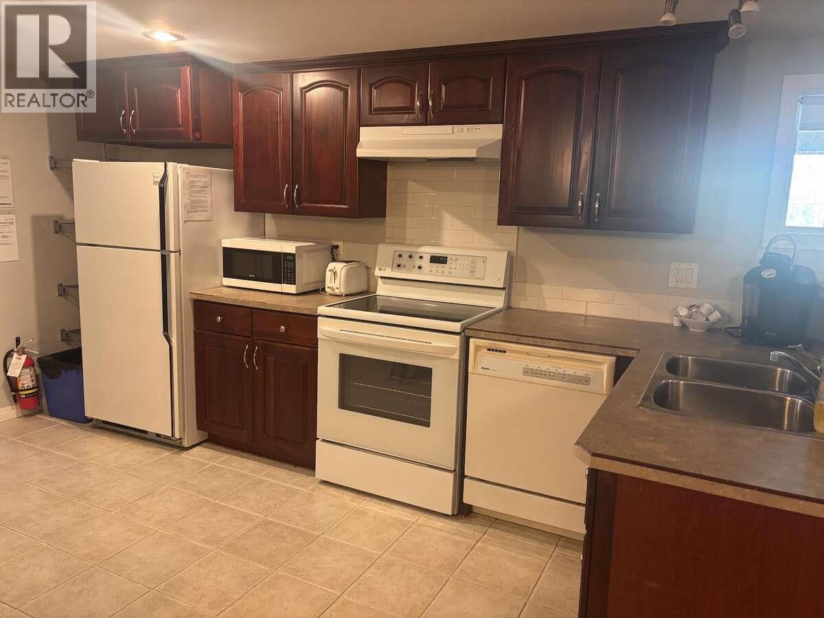 725 Ross Avenue Property Photo 20