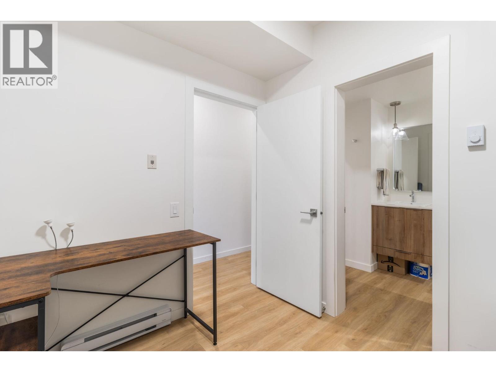 604 Cawston Avenue Unit# 404 Property Photo 9