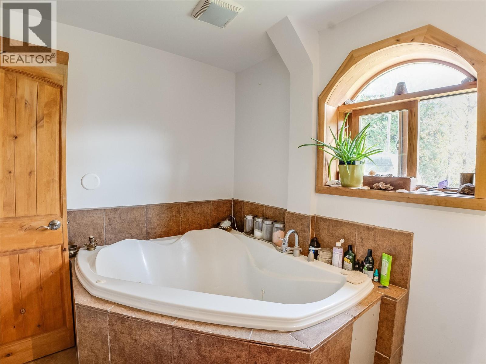 6238 Youngs Road Property Photo 42