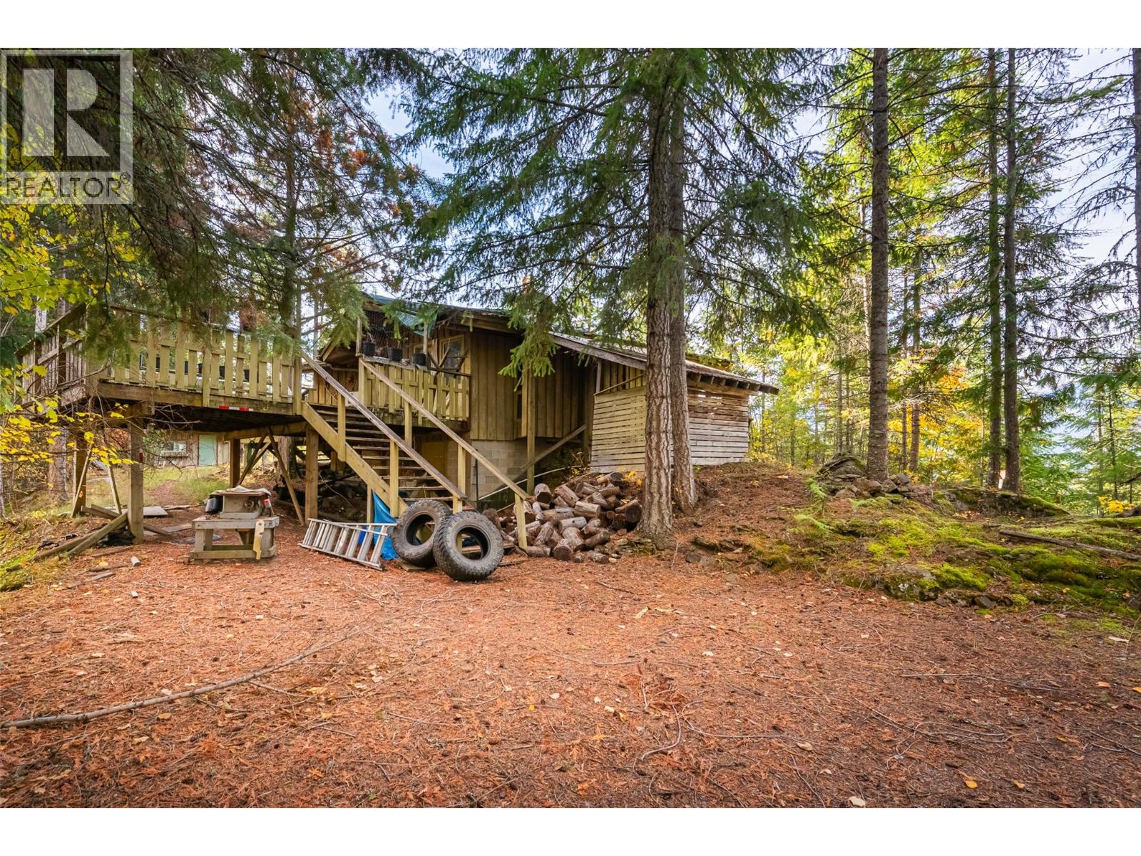 956 Riondel Road Property Photo 1