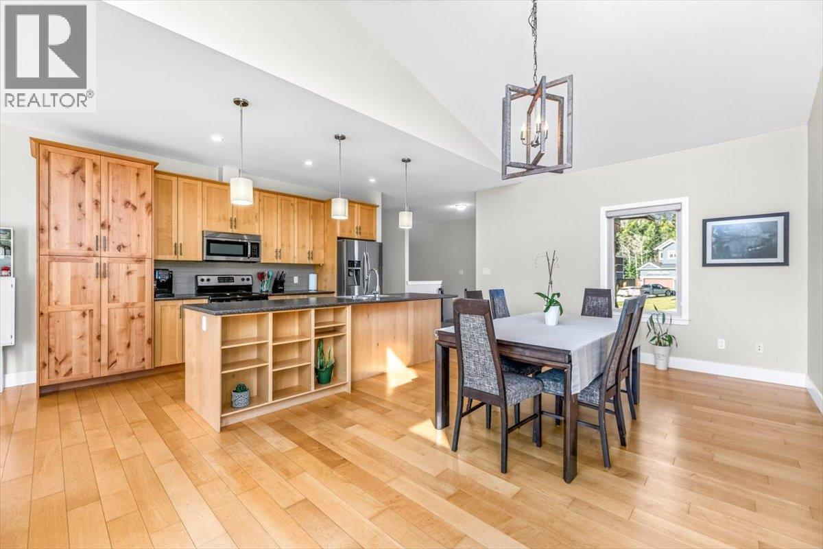 1308 Cherrywood Boulevard Property Photo 8
