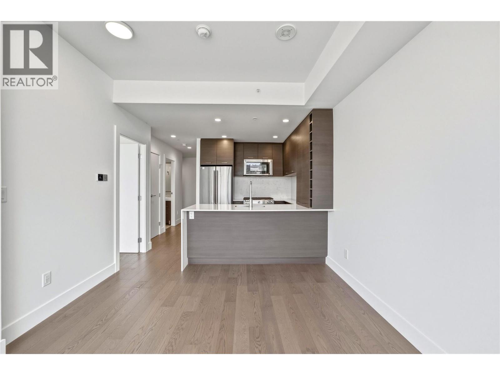 1181 Sunset Drive Unit# 701 Property Photo 2