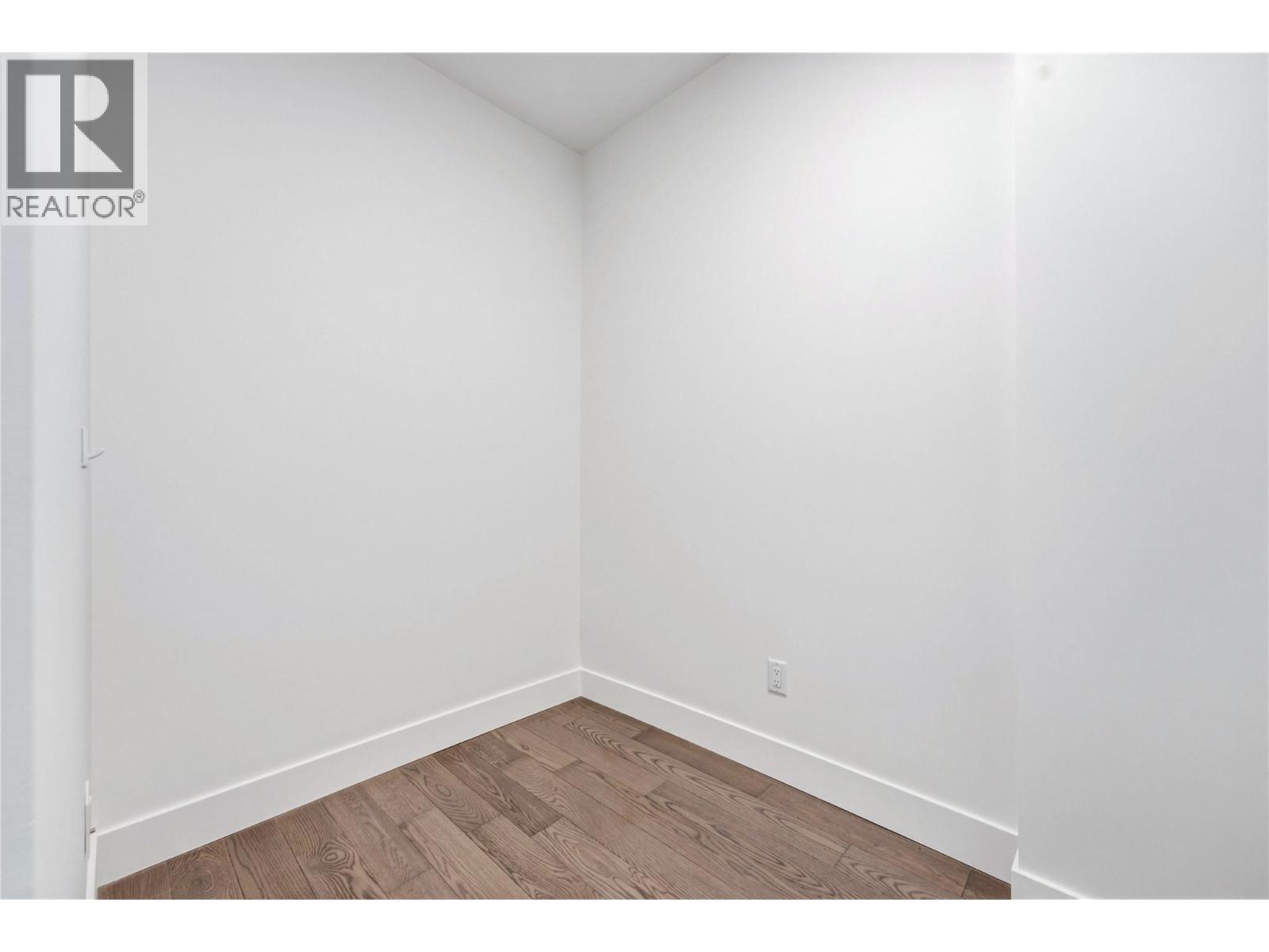 1181 Sunset Drive Unit# 701 Property Photo 15