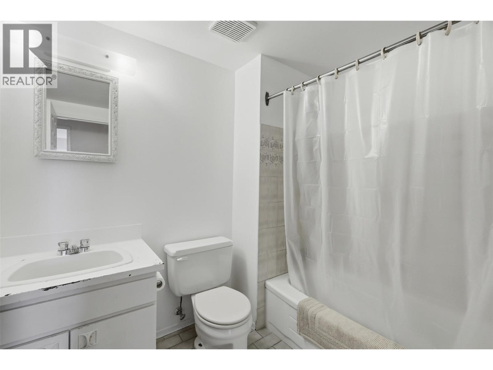 245 Gordonhorn Drive Unit# 347 Property Photo 16