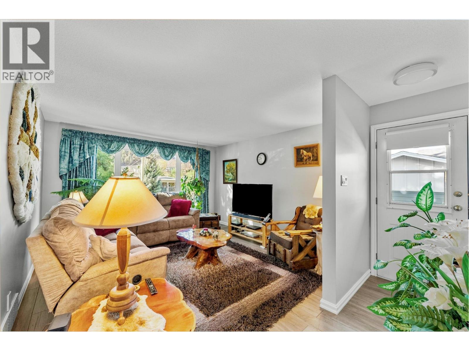 1404 Walnut Avenue Property Photo 12