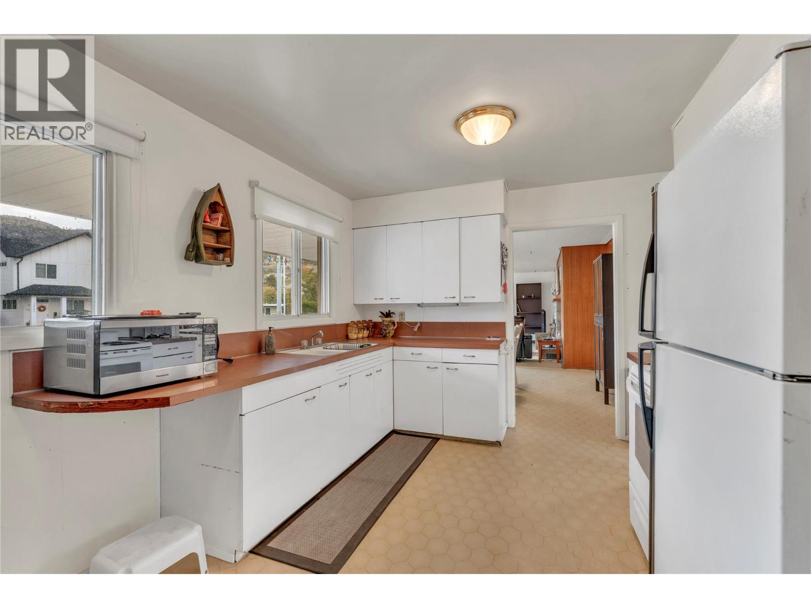 2625 South Main Street Property Photo 11