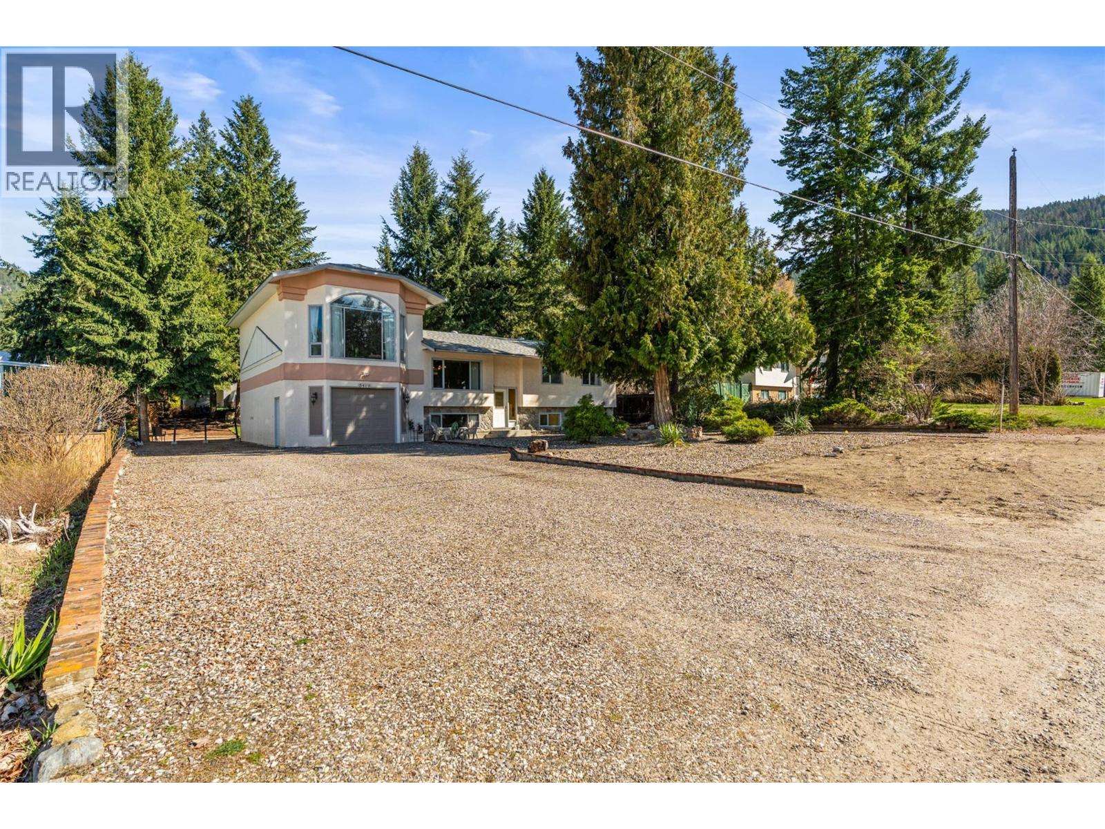 3419 Larch Drive Property Photo 4