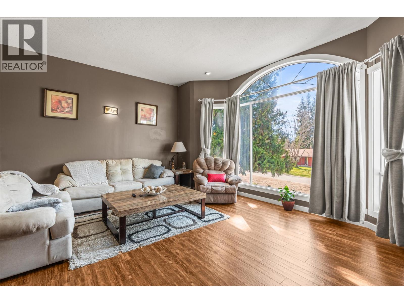 3419 Larch Drive Property Photo 27