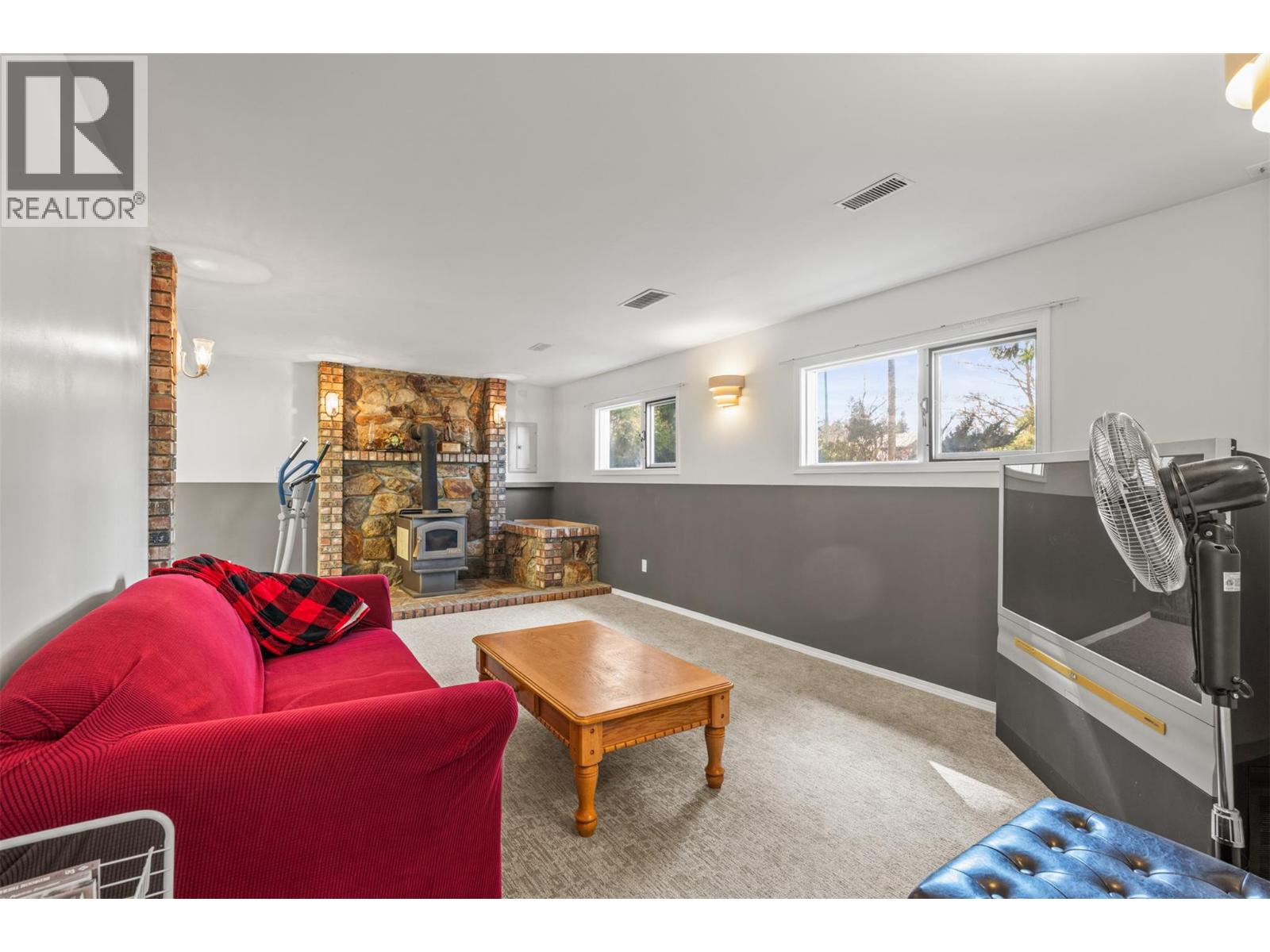 3419 Larch Drive Property Photo 39