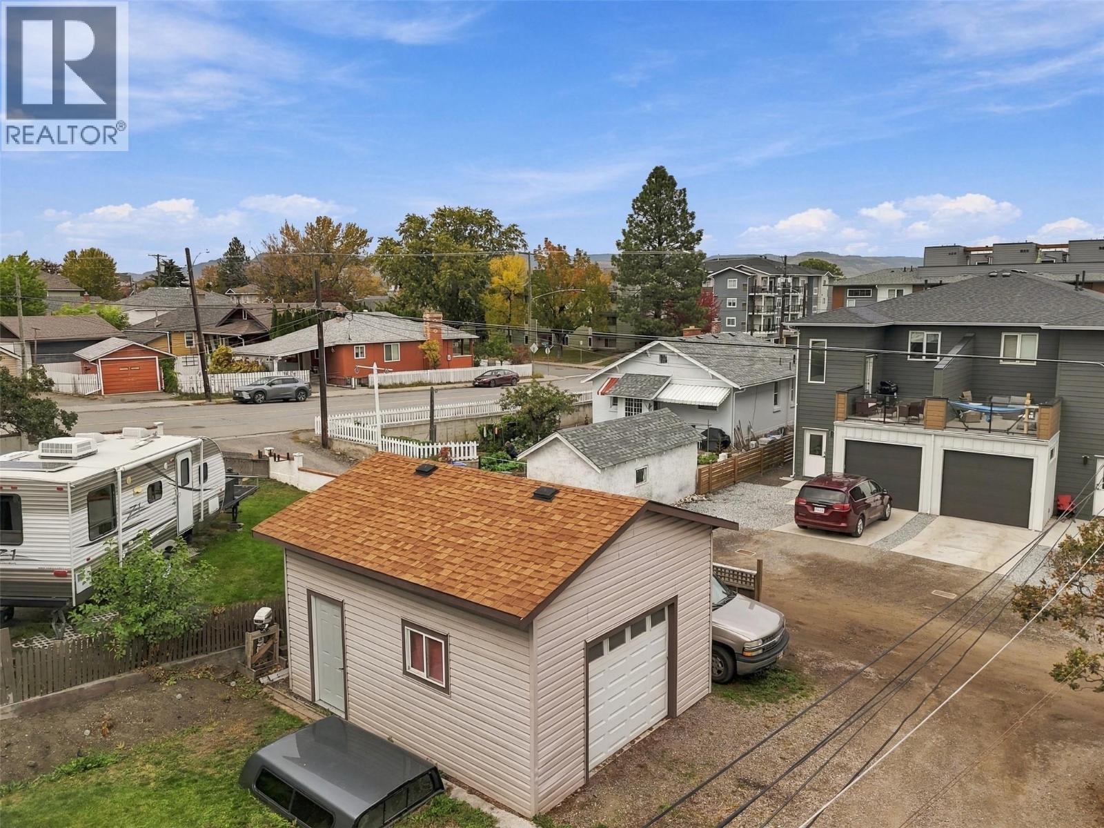 812 Columbia Street Property Photo 2