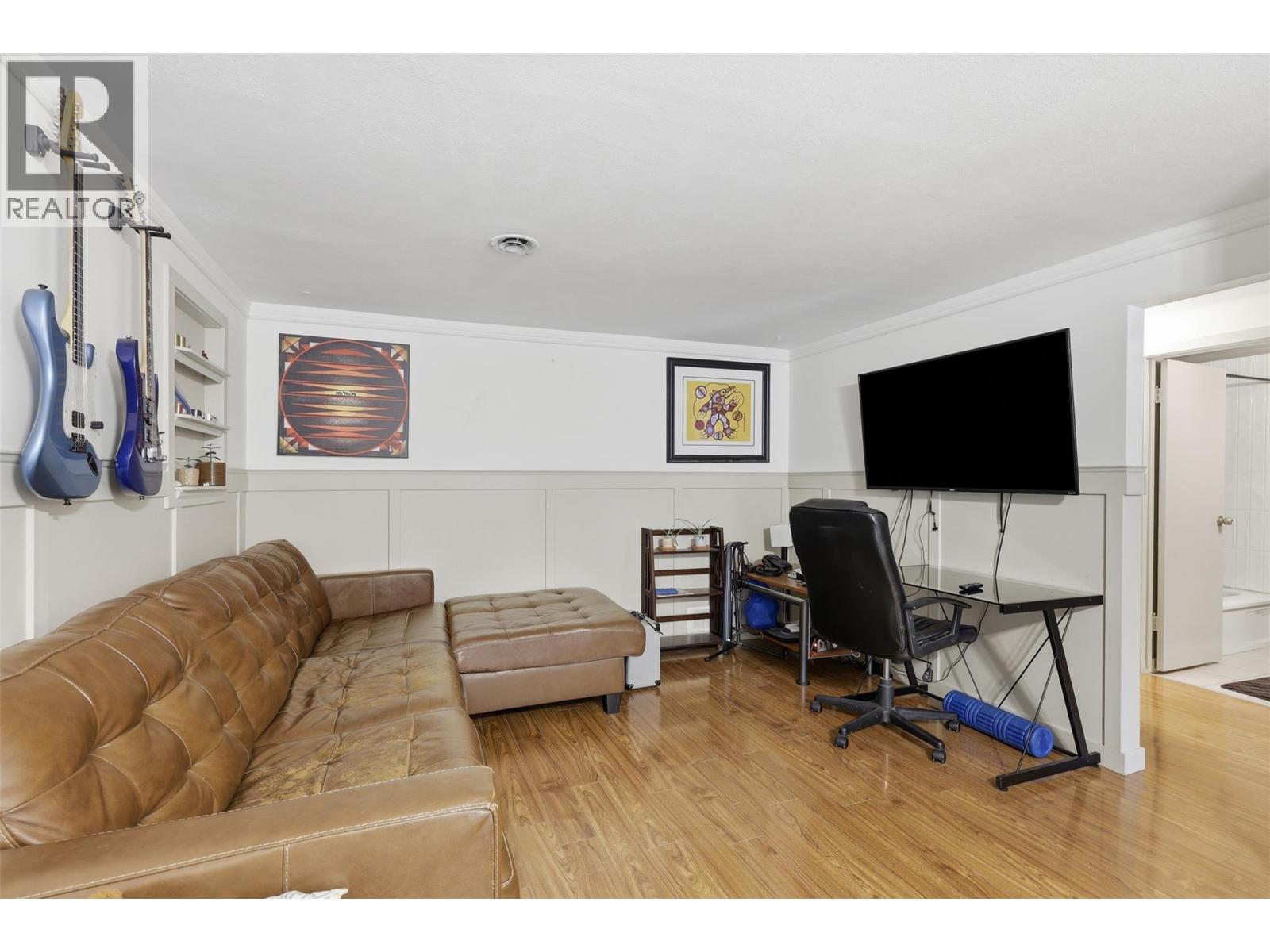 812 Columbia Street Property Photo 29