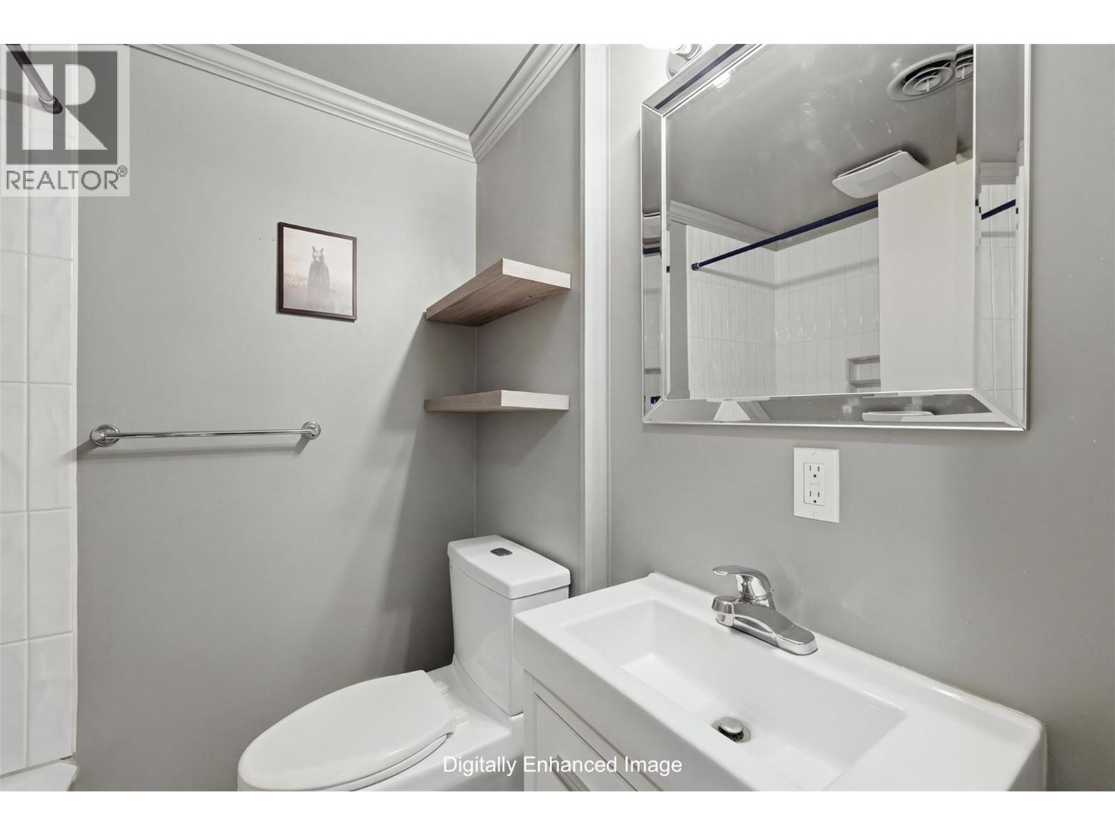 812 Columbia Street Property Photo 33