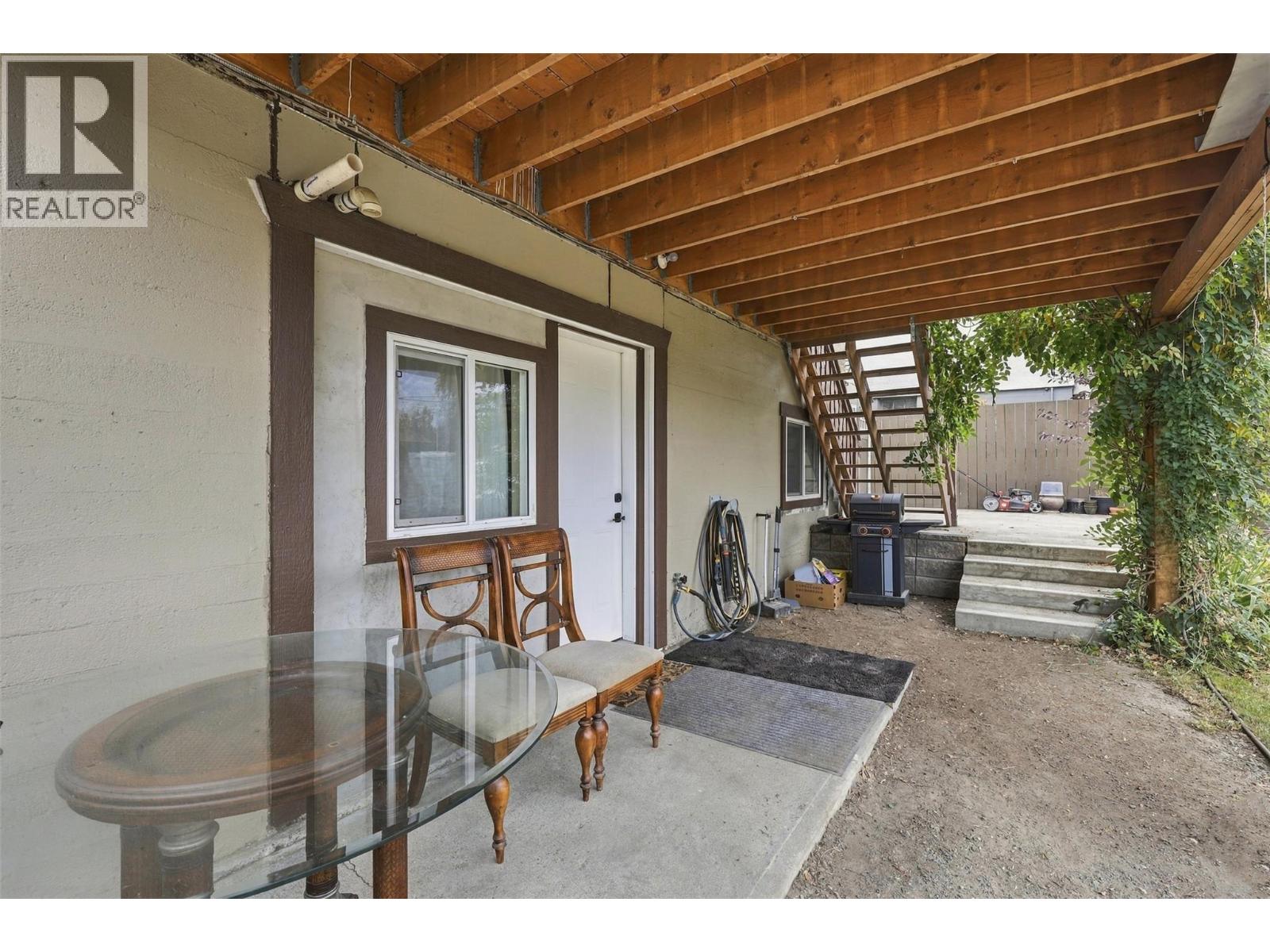 812 Columbia Street Property Photo 38