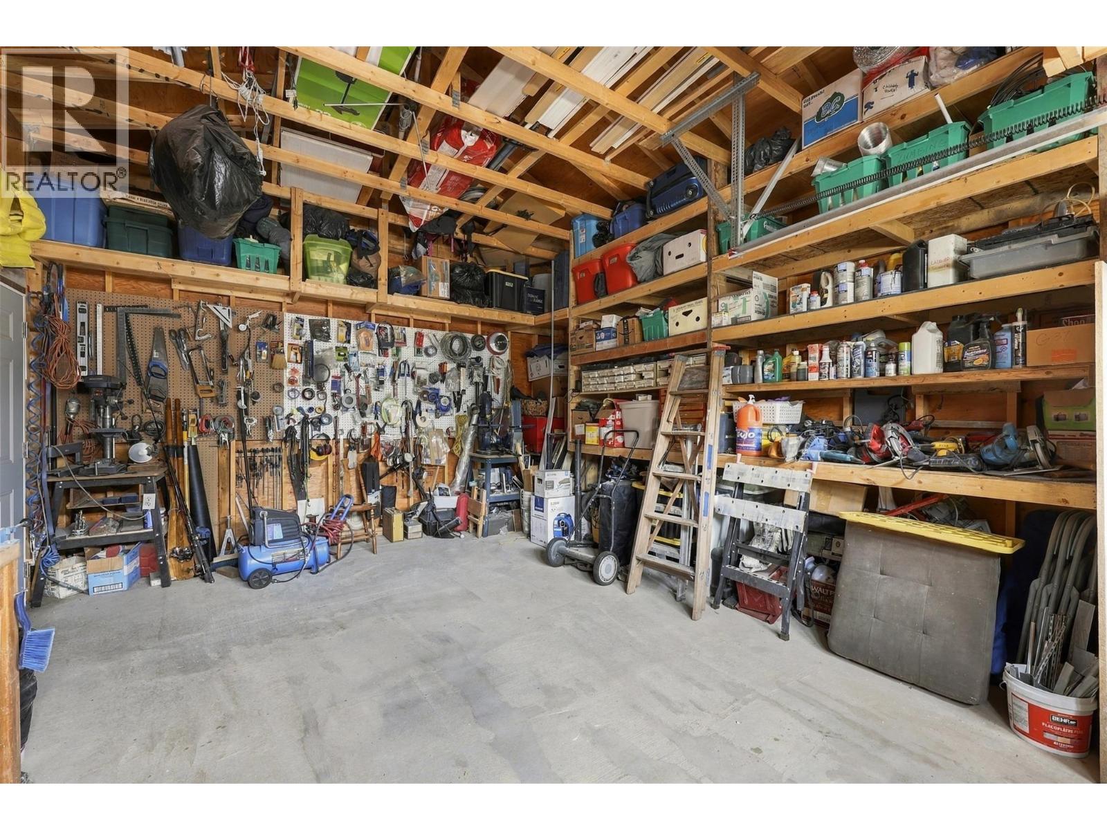 812 Columbia Street Property Photo 41