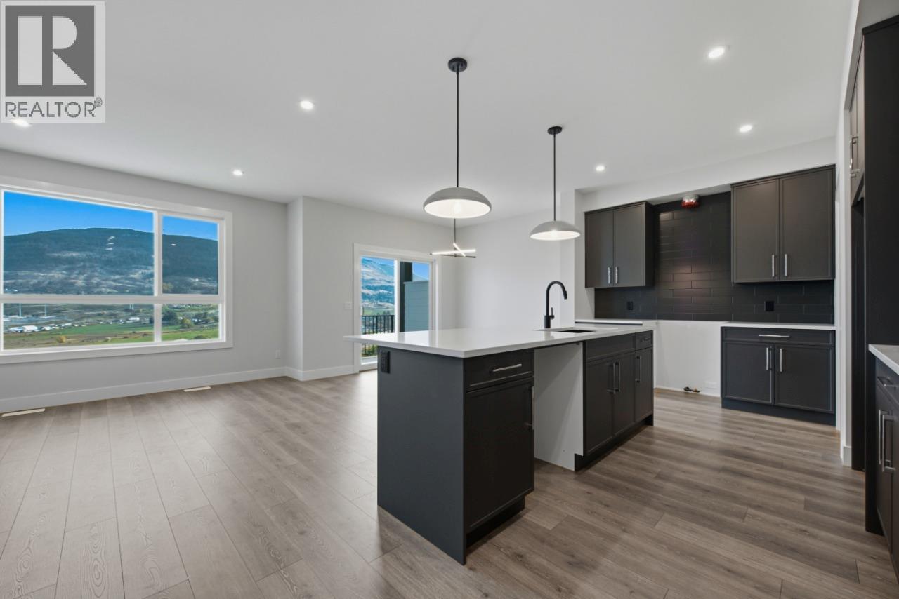 415 Arrowleaf Drive Property Photo 13