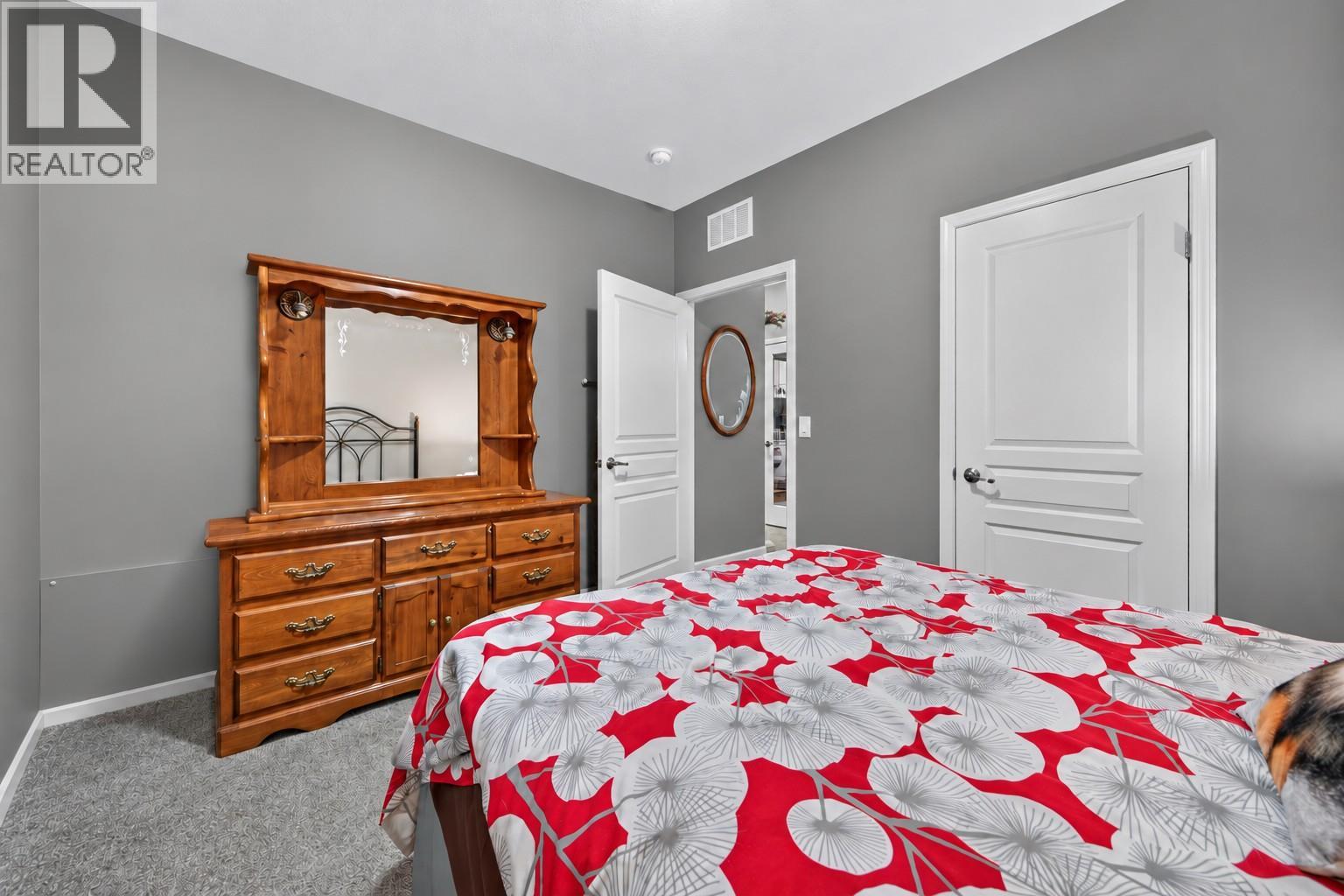 1410 Walnut Avenue Property Photo 21