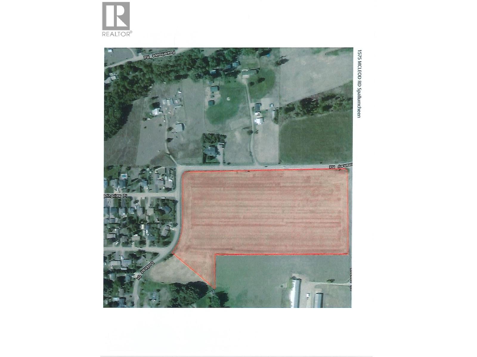 1575 Mcleod Road Property Photo 8